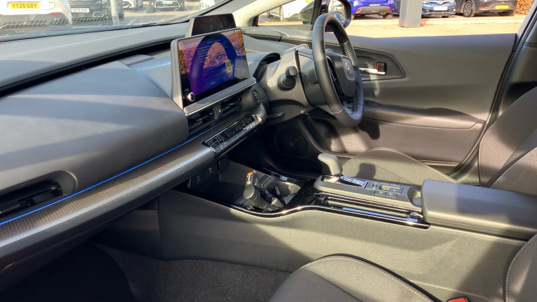 Toyota Prius 2.0 PHEV Design 5dr CVT Hatchback